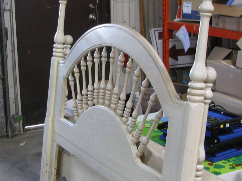 lot 22 image: Lexington Bed