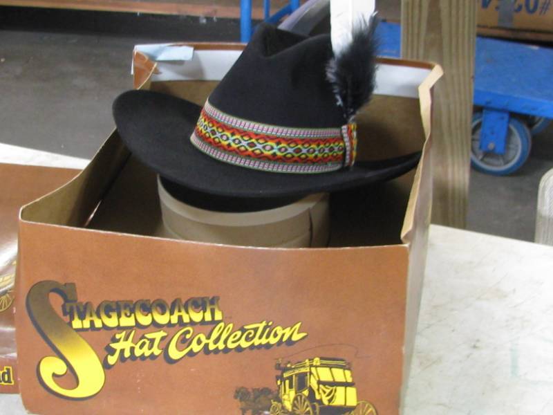 lot 31 image: Bailey Western Hat