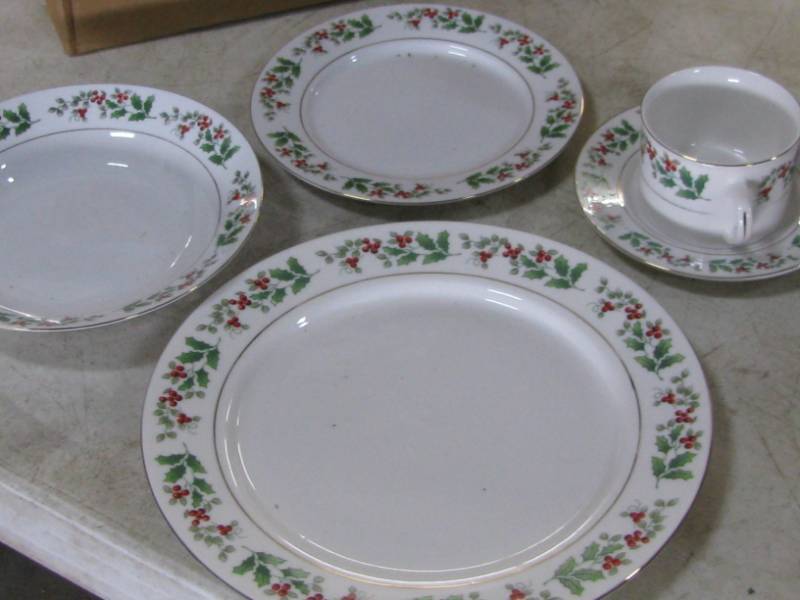 lot 32 image: Dinnerware Set