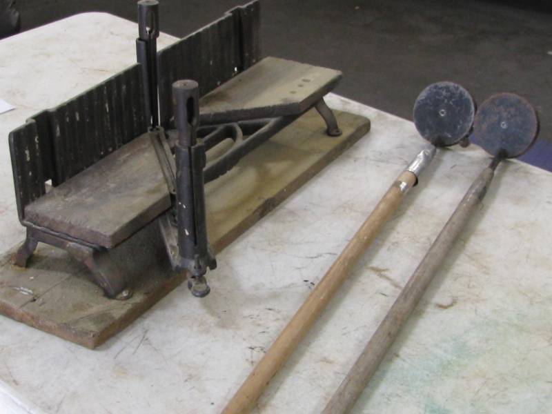 lot 42 image: Miter Saw & Magnets