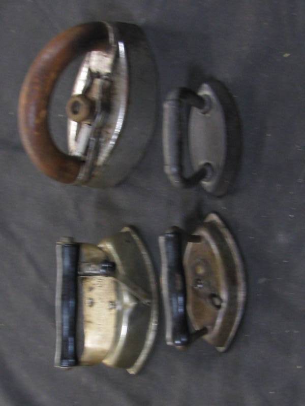 lot 66 image: Sad Irons