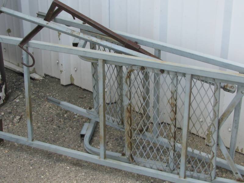lot 82 image: Deer Stand