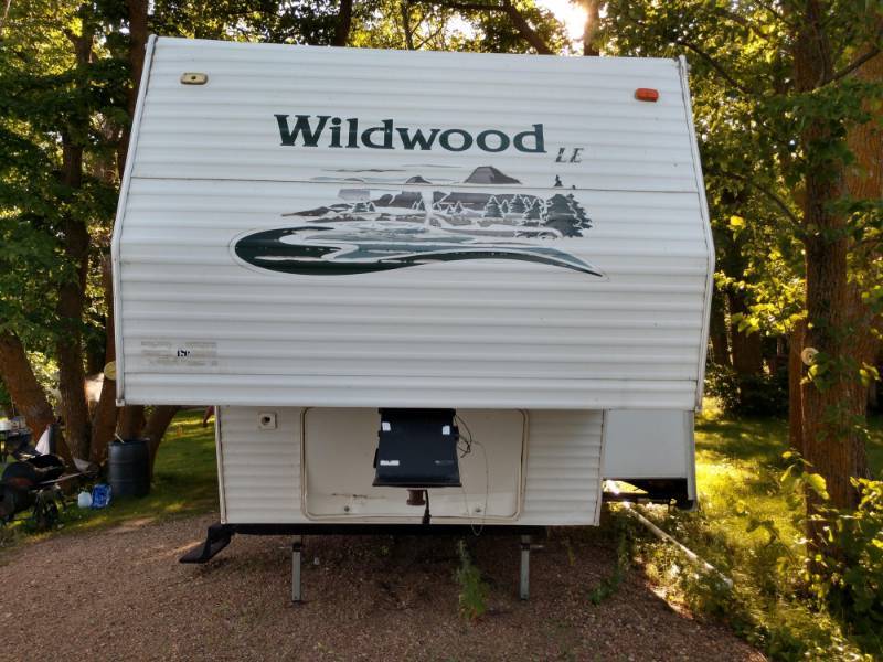 lot 5 image: 2005 Forest River Wildwood LE