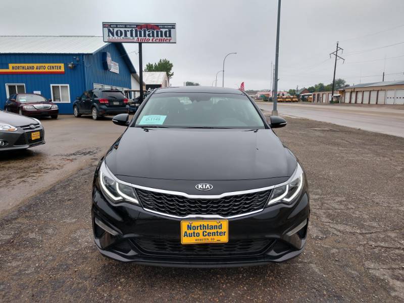lot 7 image: 2019 Kia Optima LX