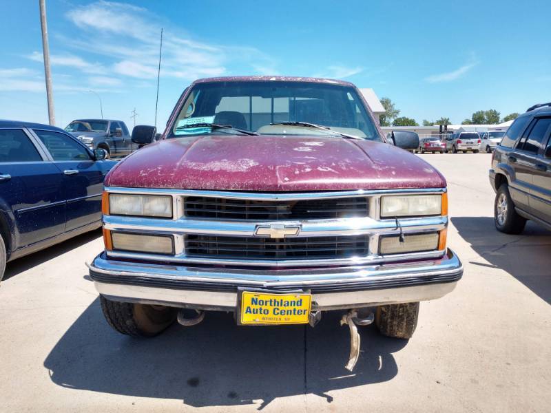 lot 8 image: 1995 Chevrolet K2500