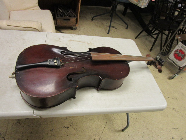 lot 648 image: KAY STUDENT CELLO