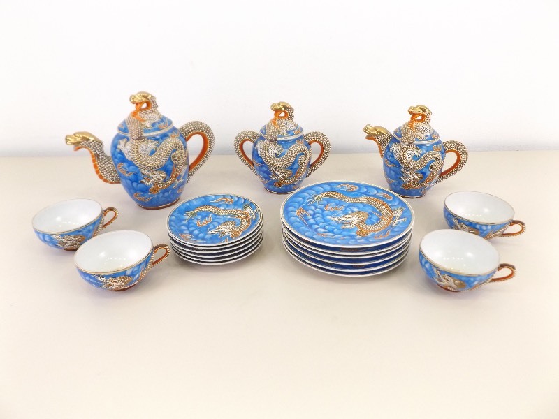 lot 19 image: Lot of Vintage Hand Painted Moriage Blue Dragonware