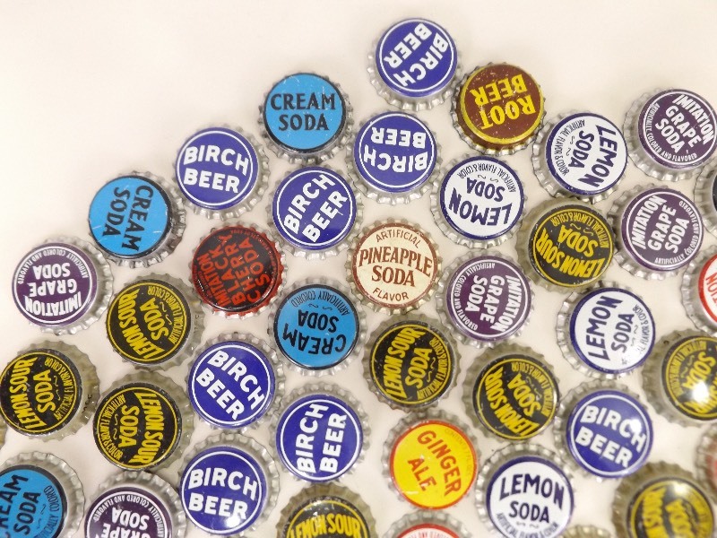 lot 25 image: Large Lot of Vintage Uncrimped Cork Top Bottle Caps Salesman Samples