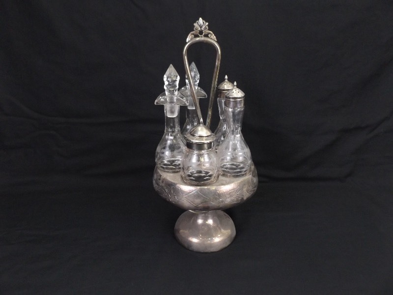 lot 38 image: Vintage Silver Plate Etched Crystal Cruet Set