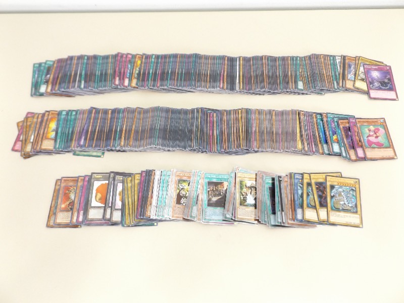 lot 50 image: Large Lot of Vintage First Edition and Limited Edition Yu-Gi-Oh Cards
