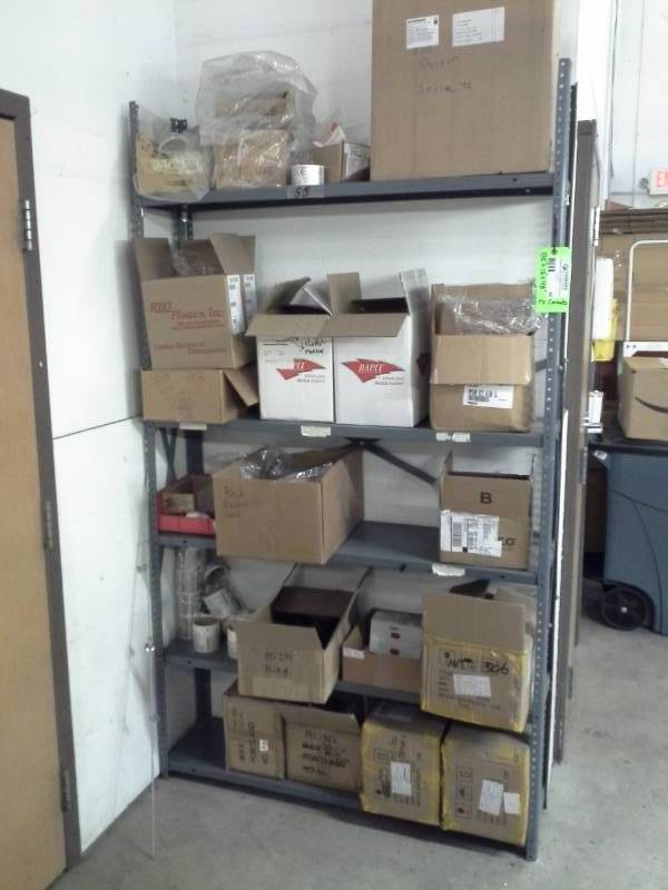 lot 60 image: Metal Shelving Unit with 5-Shelves