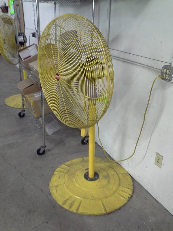 lot 61 image: Dayton Yellow Circulator 24in. Floor Fan