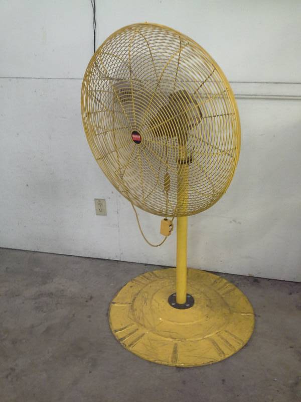 lot 62 image: Dayton Yellow Circulator 24in. Floor Fan