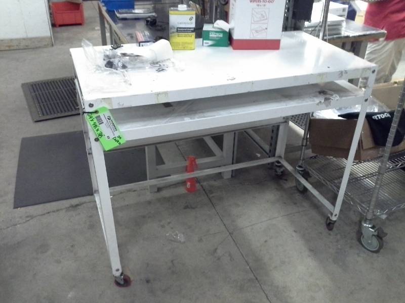 lot 69 image: Rolling Metal Table