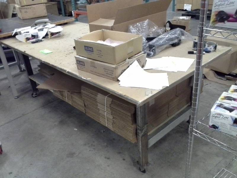 lot 71 image: Rolling Metal Frame Wood Top Work Table
