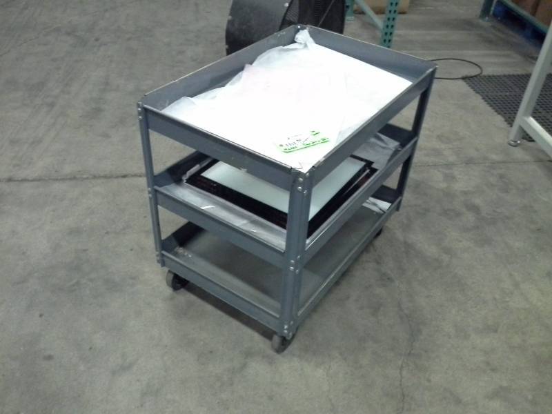 lot 74 image: Rolling Metal Cart with 3-Tiers