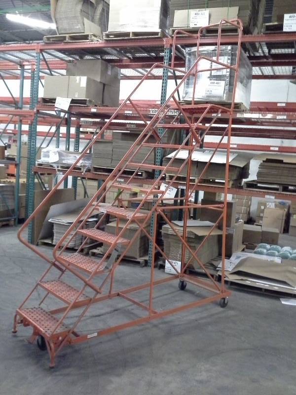 lot 76 image: 1995 Louisville Ladder Corp. 8ft. Steel Warehouse Ladder