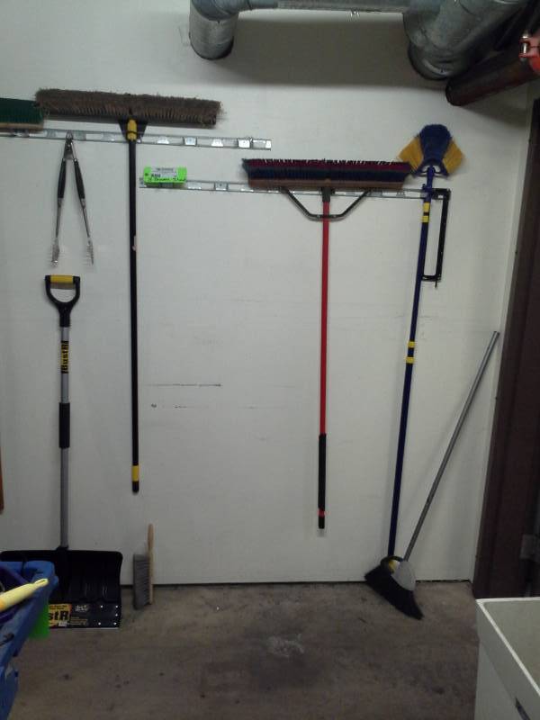 lot 89 image: Lot of (4) Push Brooms, Shovel