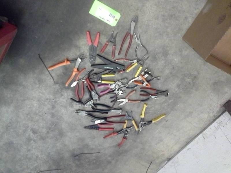 lot 94 image: Pliers, Wire Cutters, Snips