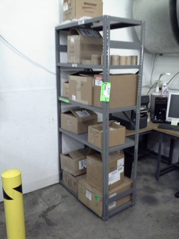 lot 106 image: Metal Shelving Unit with 5-Shelves