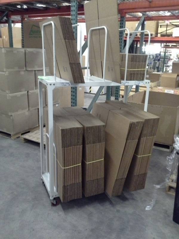 lot 112 image: Carboard Box Flats Cart
