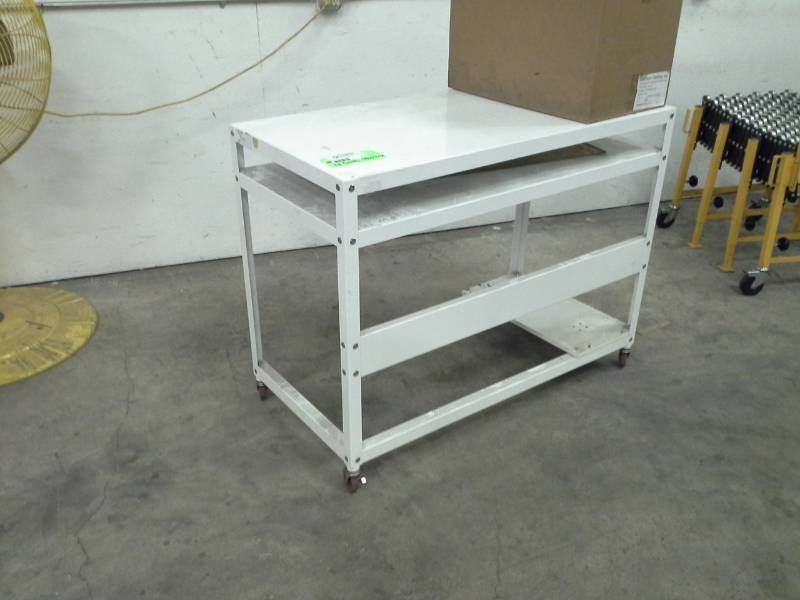 lot 115 image: Rolling Cart with 3-Tiers