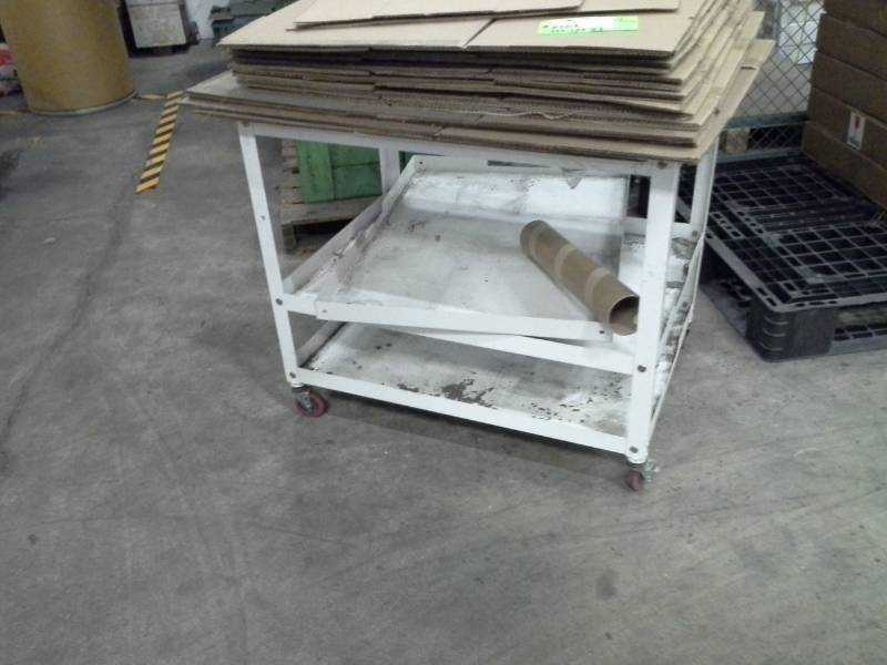 lot 126 image: Rolling Cart with 3-Tiers
