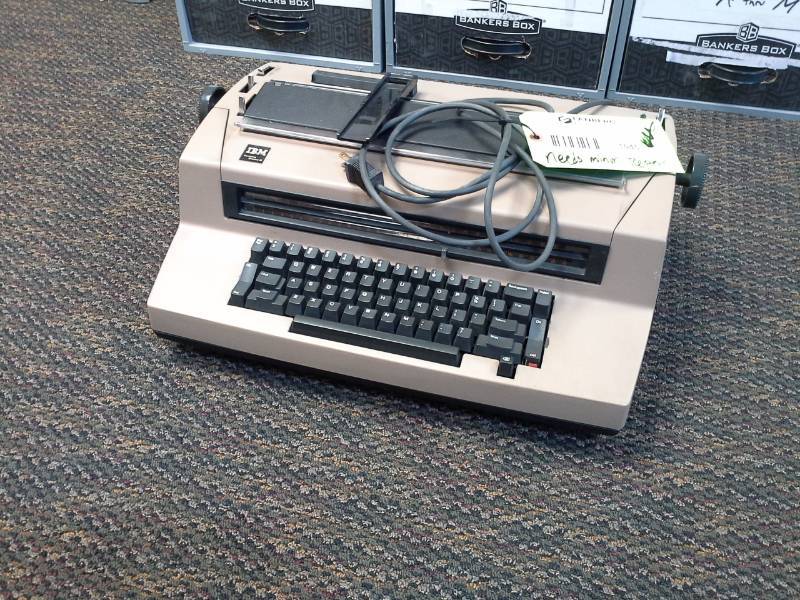 lot 1045 image: IBM Electric Typewriter