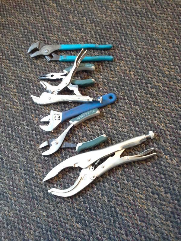 lot 2065 image: Vise Grips, Locking Pliers, Needlenose Pliers, Crescent Wrench, Pliers