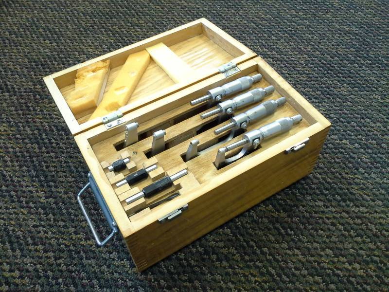 lot 2071 image: International Inc. HDC Micrometer Set with Case