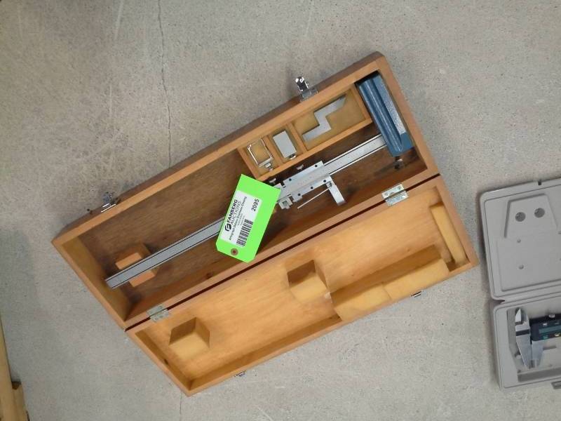 lot 2095 image: BladeRunner Table Saw, Accessories, Wood Accessories Case, Instructions