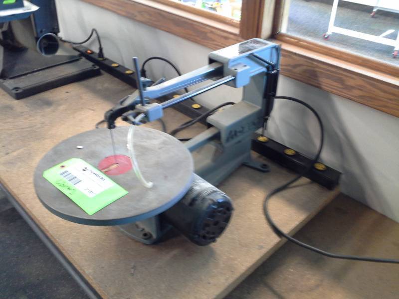 lot 2101 image: Delta 2-Speed 16in. Scroll Saw