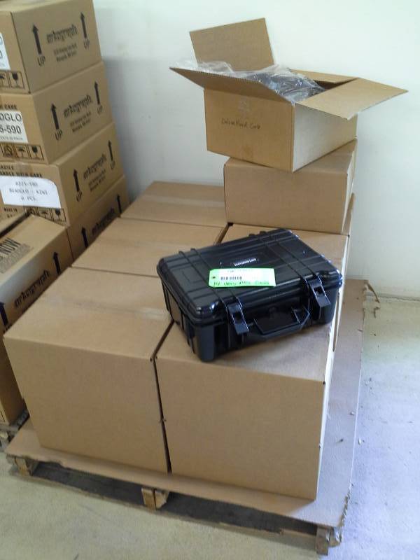 lot 2162 image: Lot of (14) Artograph Padded Hard Carry Cases