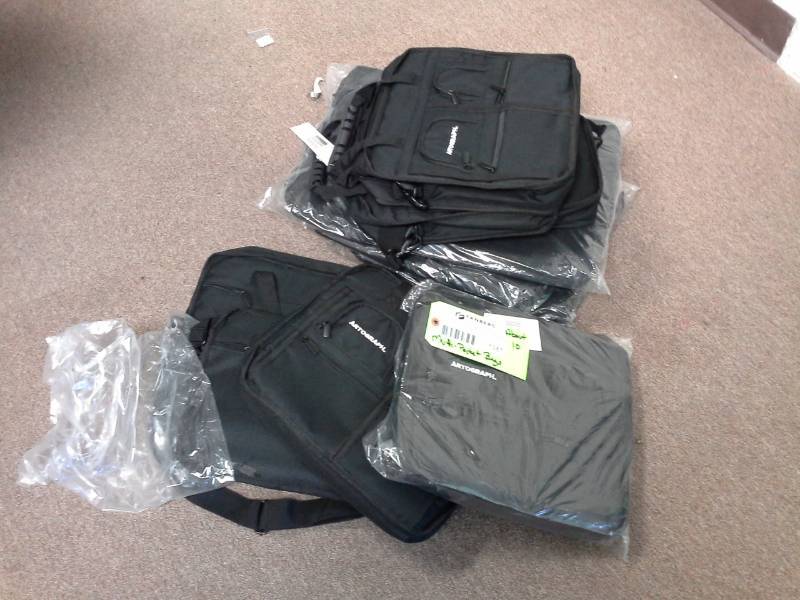 lot 1087 image: Lot of (Approximately 10) Artograph Multi-Pocket Carry Bags