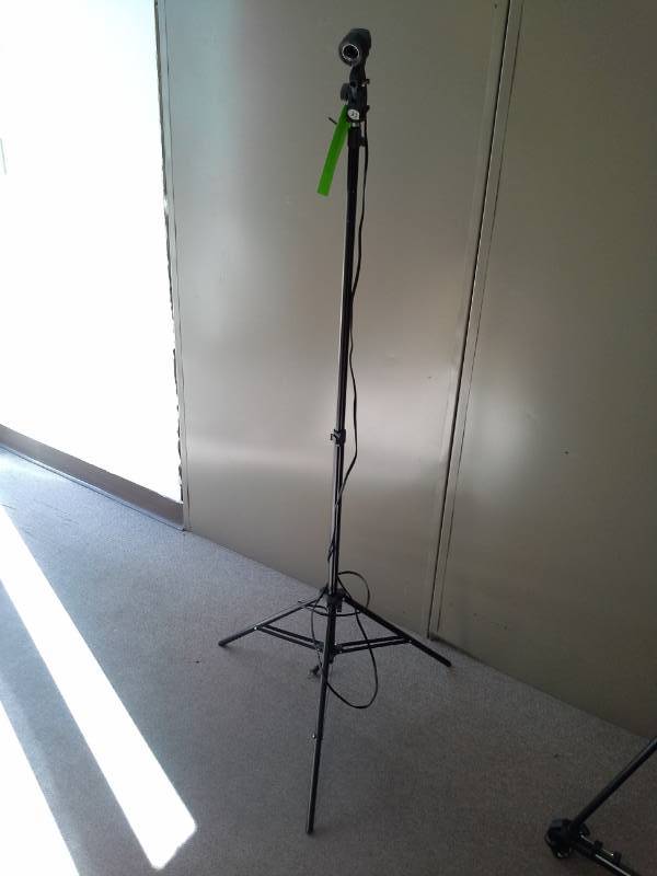 lot 1106 image: Light Tripod