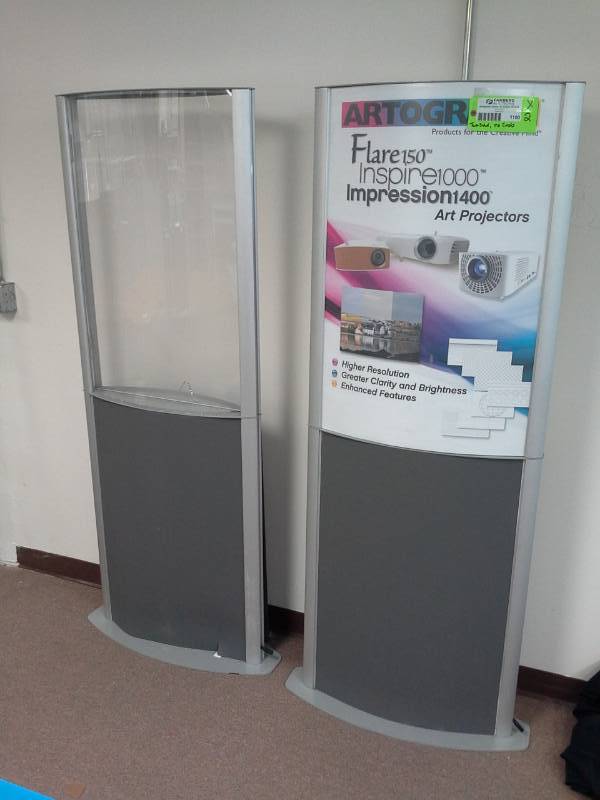lot 1100 image: Lot of (2) Two-Sided Display Cases