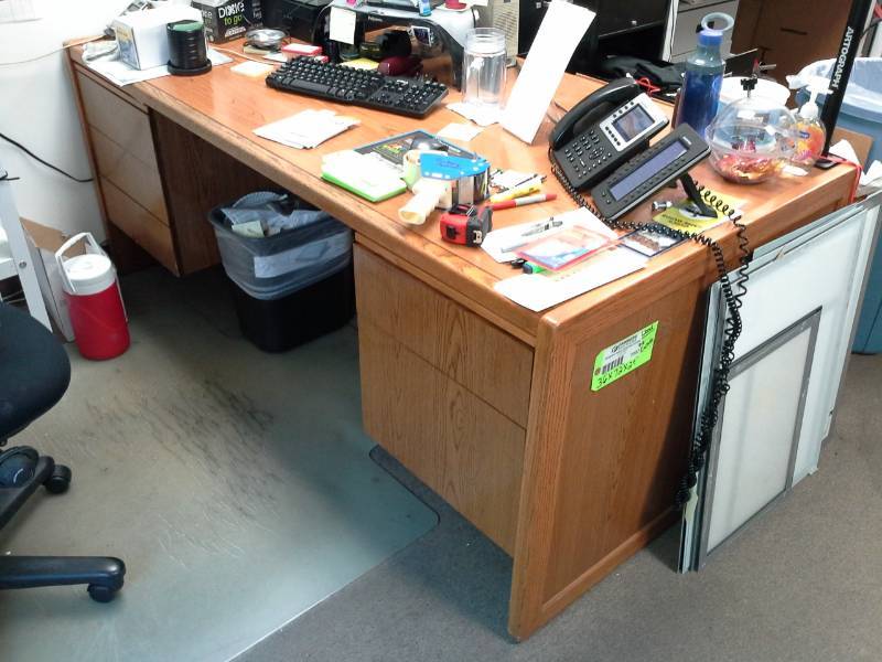 lot 1157 image: Wood Office Desk with 4-Drawers