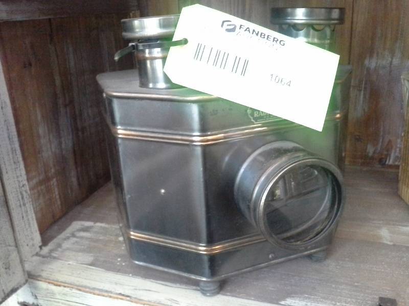 lot 1064 image: H.C. White Co. 357 Radioptican