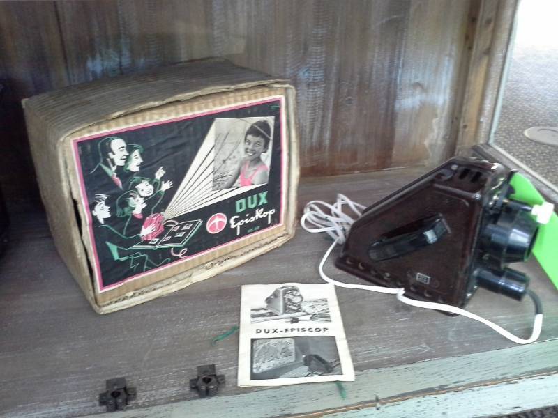 lot 1065 image: Lot of (2) Dux Episcop with Case