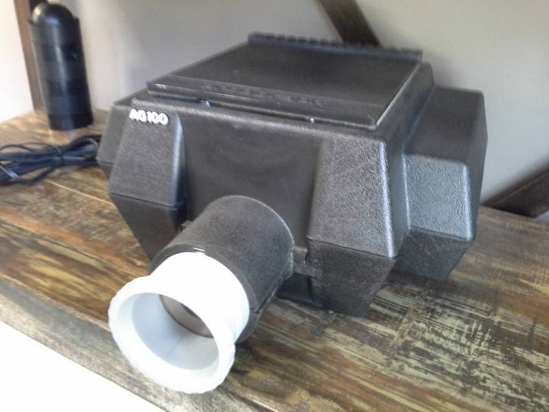 lot 1071 image: AG 100 Projector