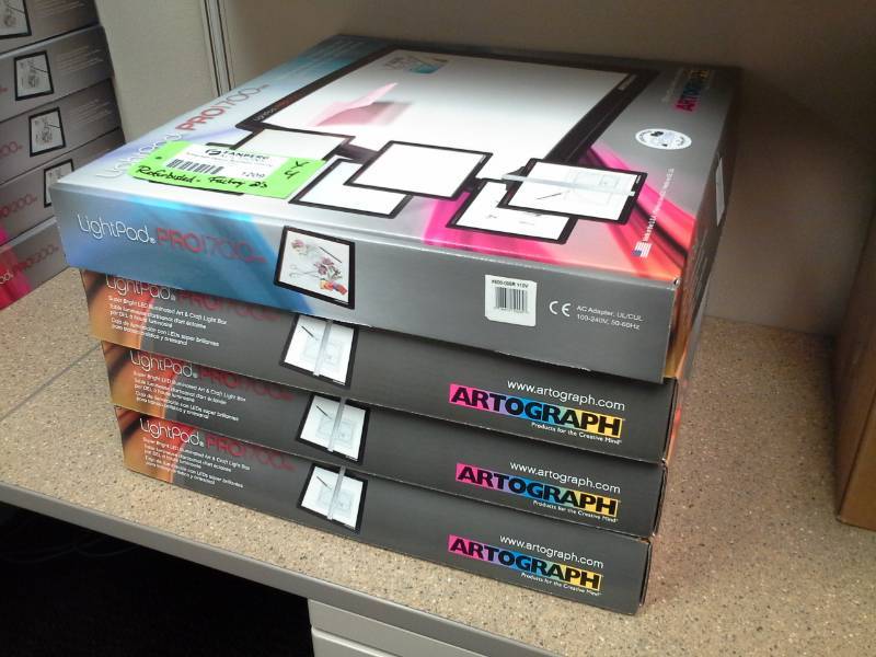 lot 1209 image: Lot of (4) Artograph LightPad Pro 1700