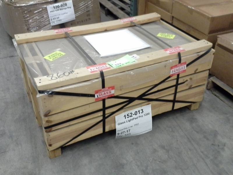 lot 201 image: Lot of (543) Artograph Glass LightPad Pro 1200