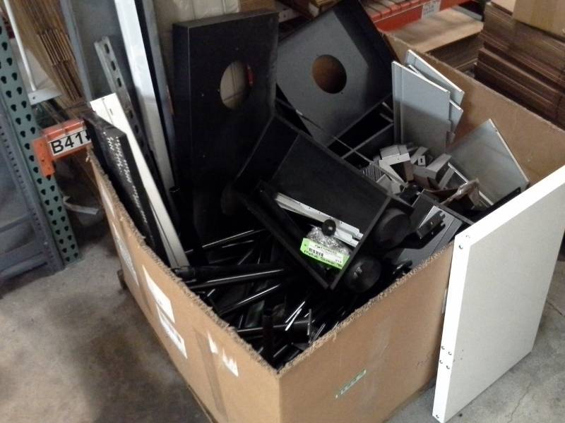 lot 212 image: Scrap Metal