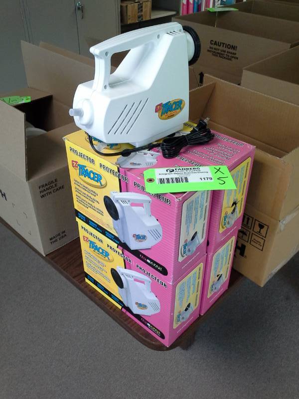lot 1179 image: Lot of (5) Artograph EZTracer Art Projectors 225-550