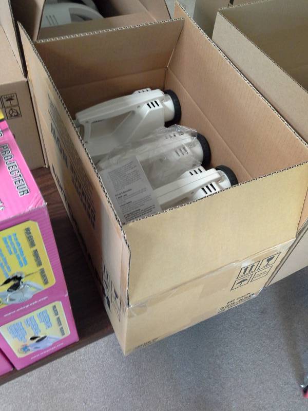 lot 1180 image: Lot of (4) Artograph EZTracer Art Projectors 225-550