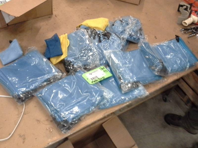 lot 231 image: Lot of (Approximately 90) Mesh Bags