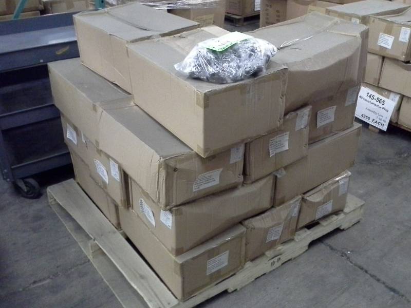 lot 251 image: UK Interchangeable Power Plugs