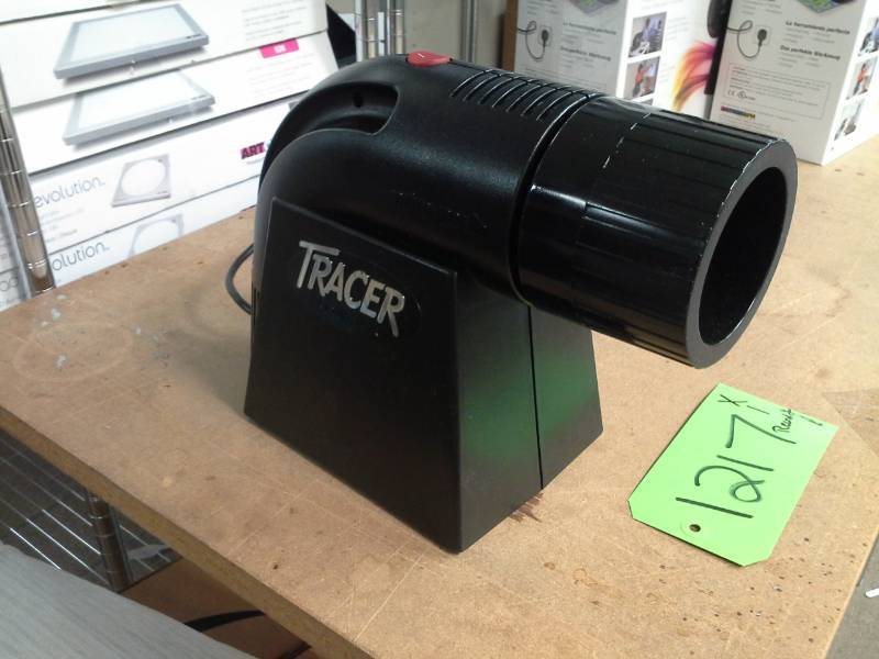 lot 1217 image: Lot of (1) Artograph Tracer Art Projector 225-360