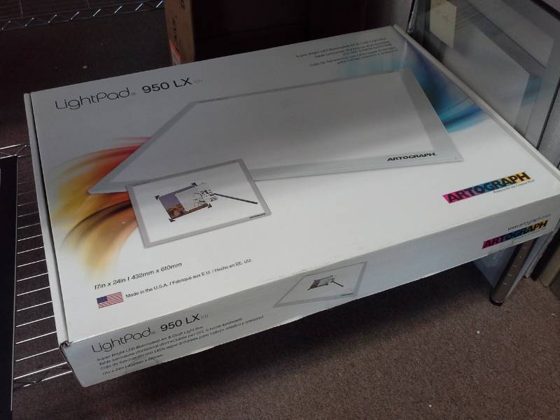 lot 1233 image: Artograph LightPad 950 LX