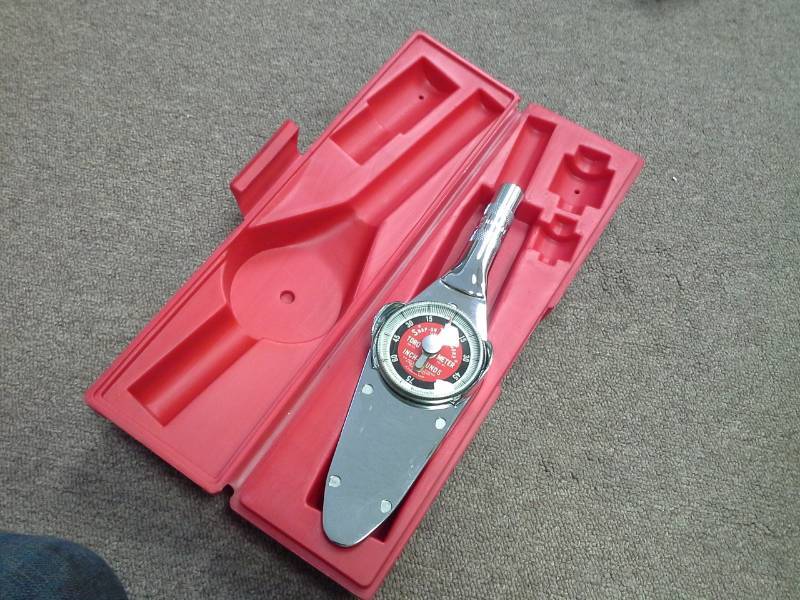 lot 1244 image: Snap-On Tools Torque Meter with Case